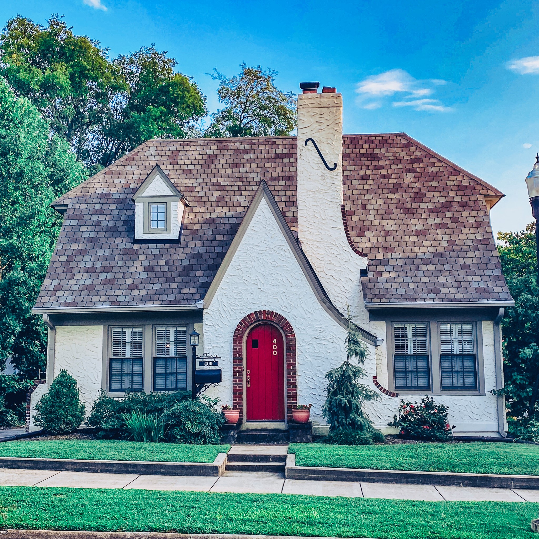 Charming Tudor in Murfreesboro