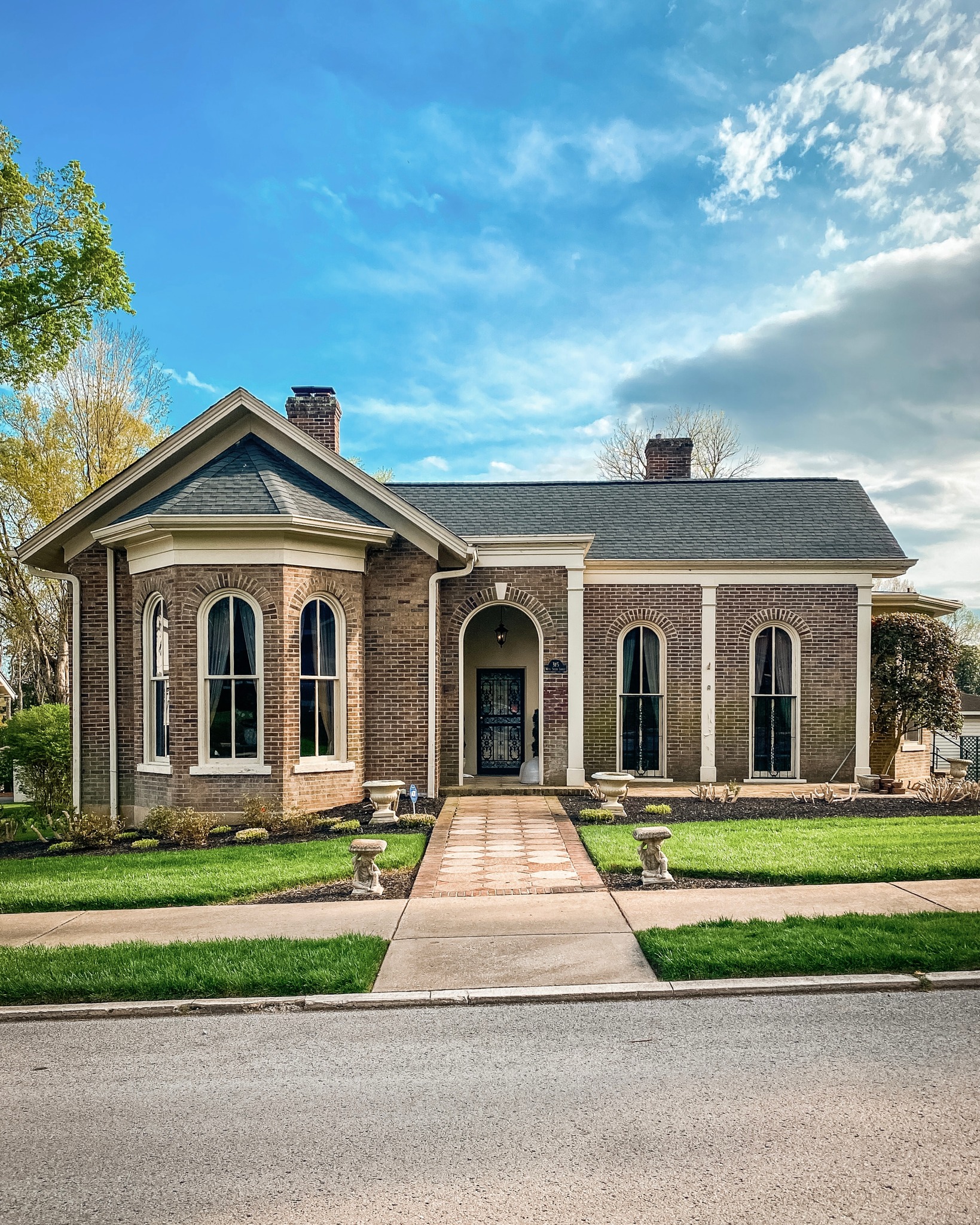 McEwen-Sowell House in Columbia