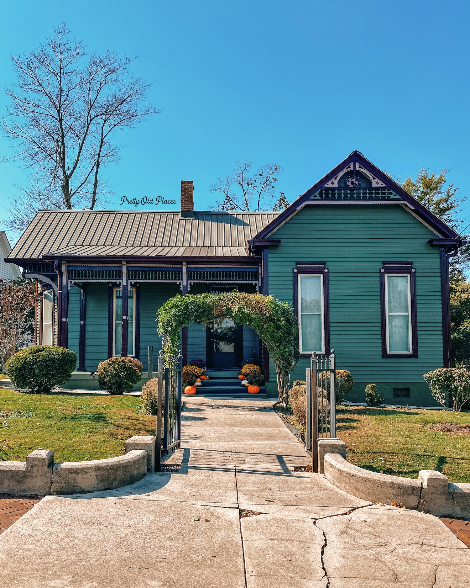 Beautiful Green Victorian in Springfield